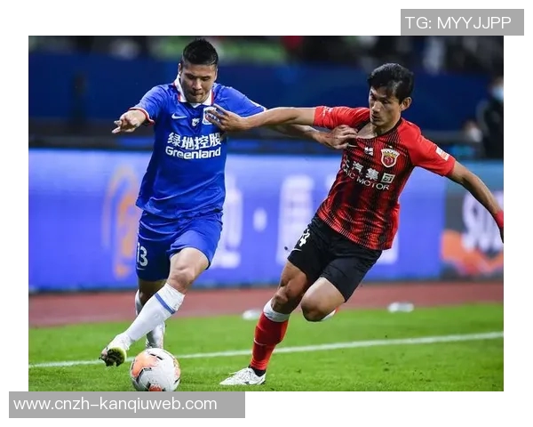 上海申花与上海上港的激烈对决揭示中超联赛的竞争新格局 上海申花与上海上港的激烈对决揭示中超联赛的竞争新格局